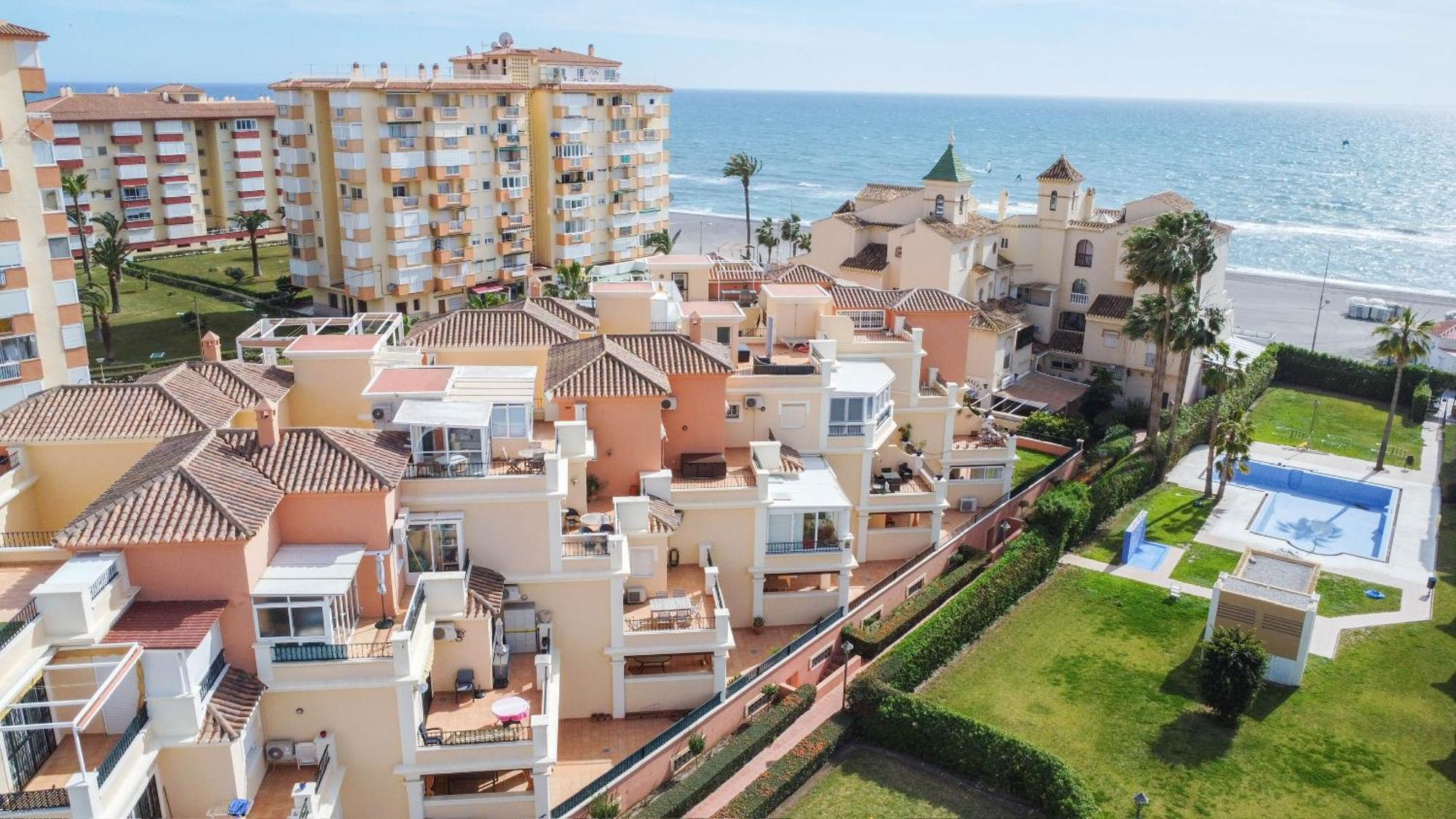 Strandnaera Boende I Torrox Costa Exterior photo
